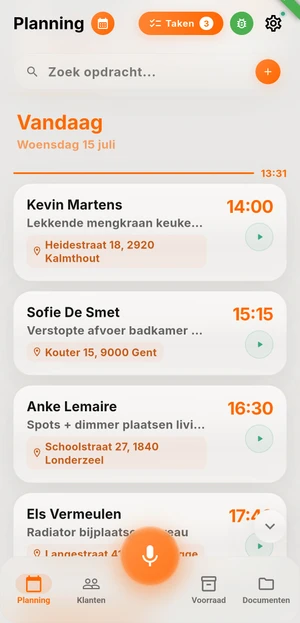 De dagplanning in de Cooper-app, met bovenaan de opdracht bij Kevin Martens om 14:00: lekkende mengkraan in de keuken.